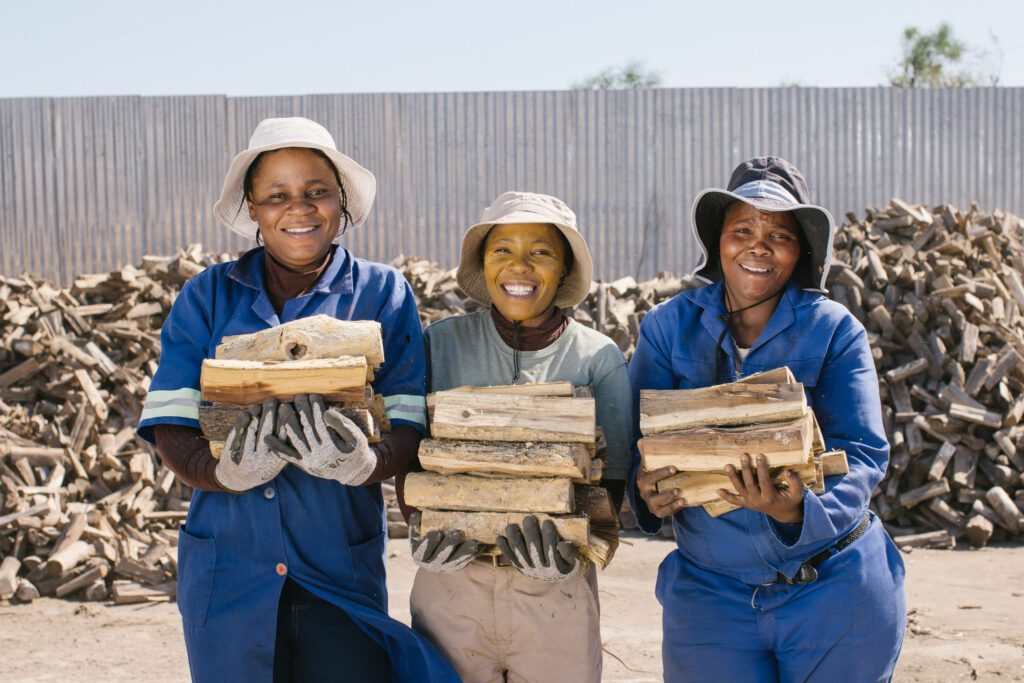 Team holding wood